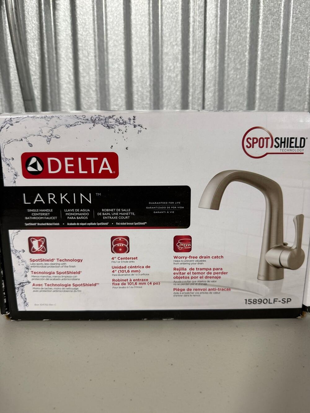 Delta Larkin Single Handle Centerset Bathroom Faucet 15890LF-SP